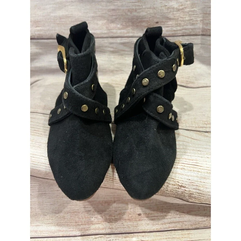 Coastal projections little girls Suede studied boots size 6